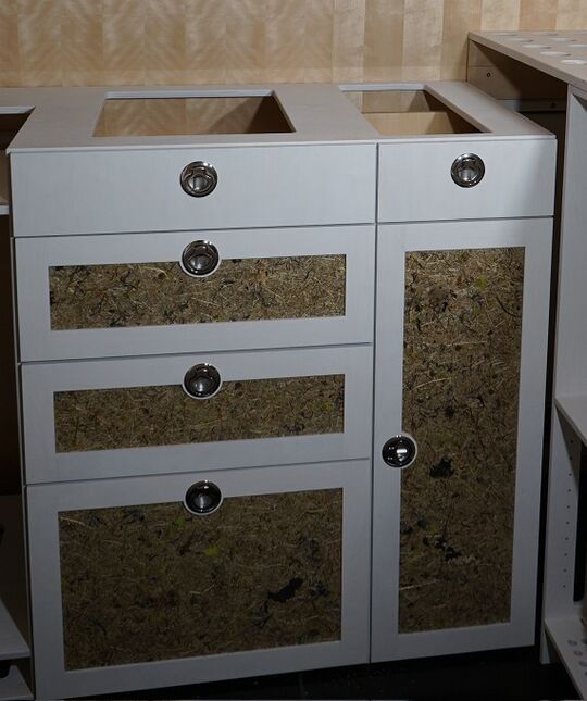 Osmo coatings give wood a microporous, breathable surface, so it is well-equipped for almost any climate zone.