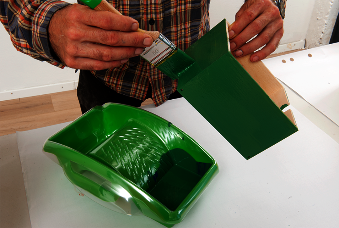 Osmo DIY project - design and add colour to art and crafts cabinet interior