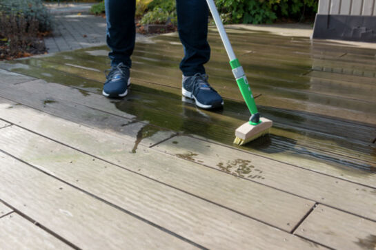 Terrassenstreichbürste mit Handgriff Ambiente