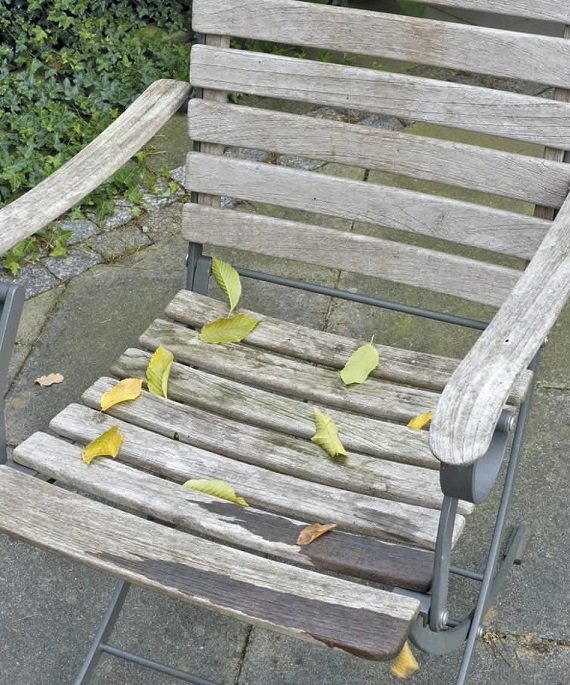 Garden furniture care